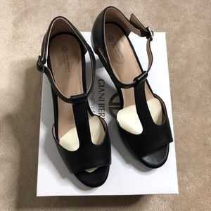 New Giani Bernini memory foam black dressy shoes